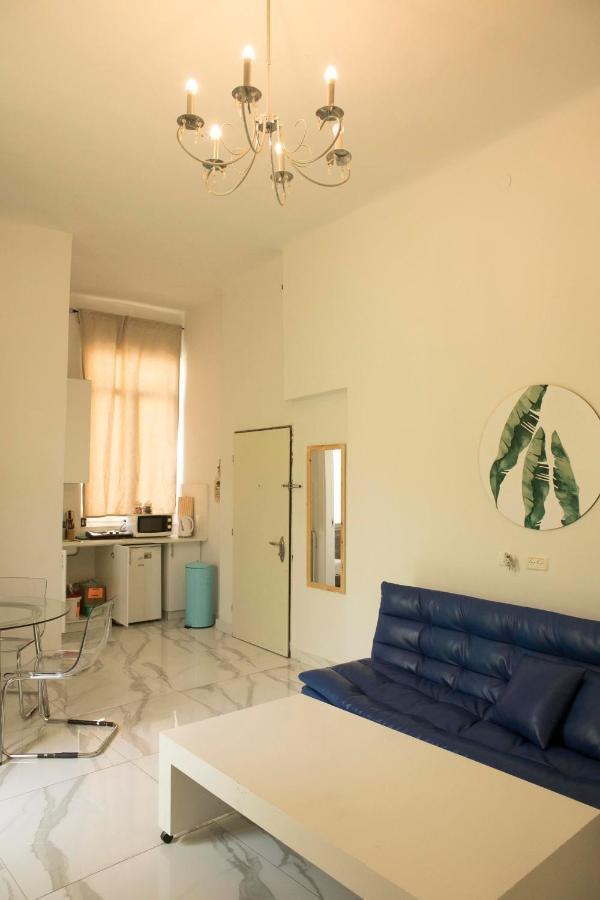 Bauhaus Stylish Apartments - By Bookiz Tel Aviv Exteriér fotografie